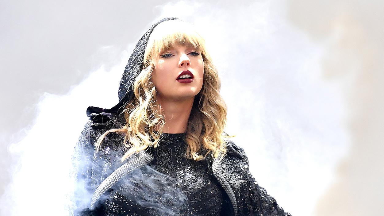 DUBLIN, IRELAND - JUNE 15:  (EDITORIAL USE ONLY. NO STANDALONE PUBLICATION USE (NO SPECIAL INTEREST OR SINGLE ARTIST PUBLICATION USE; NO BOOK USE))  Taylor Swift, Swift performs on stage during her reputation Stadium Tour at Croke Park on June 15, 2018 in Dublin, Ireland.  (Photo by Gareth Cattermole/TAS18/Getty Images for TAS)